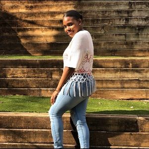 Meet your Posher, Nytaya